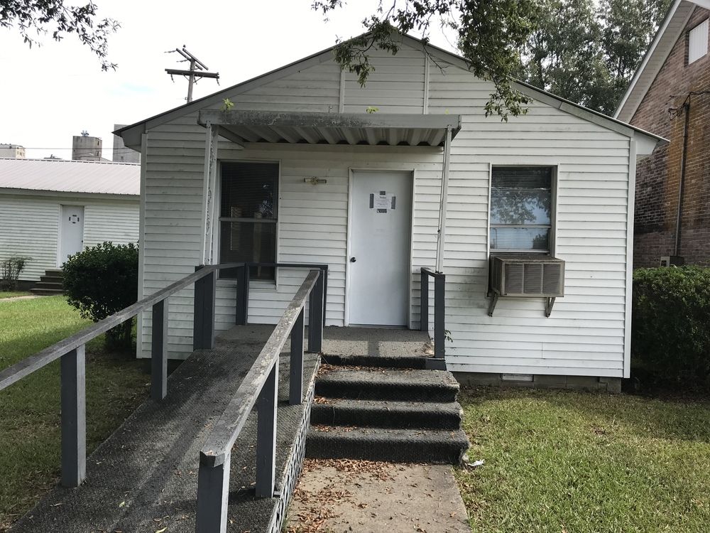McGehee, AR Church Building and Land: 1602 S 1st St, McGehee, AR 71654